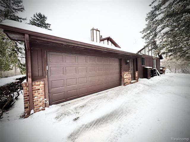 1250 Club Drive, Bloomfield Hills, MI 48302