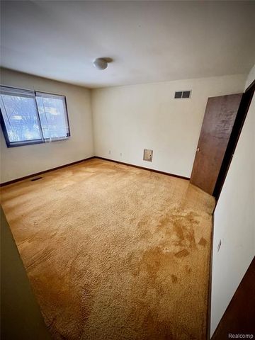 1250 Club Drive, Bloomfield Hills, MI 48302