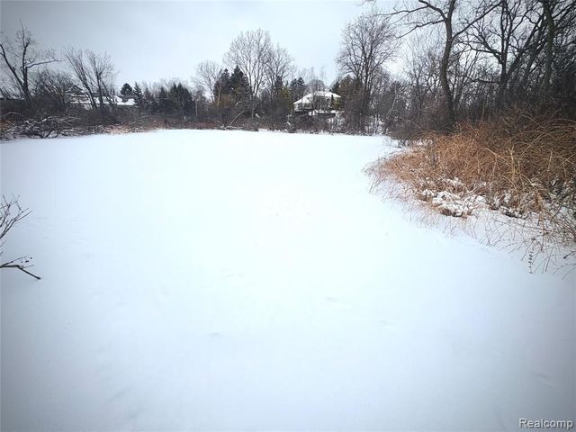 1250 Club Drive, Bloomfield Hills, MI 48302
