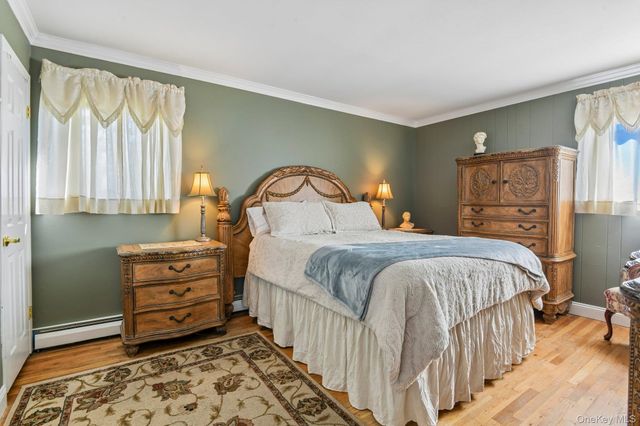 6 Lordly Court, Kings Park, NY 11754