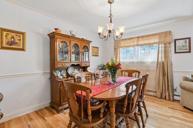 6 Lordly Court, Kings Park, NY 11754