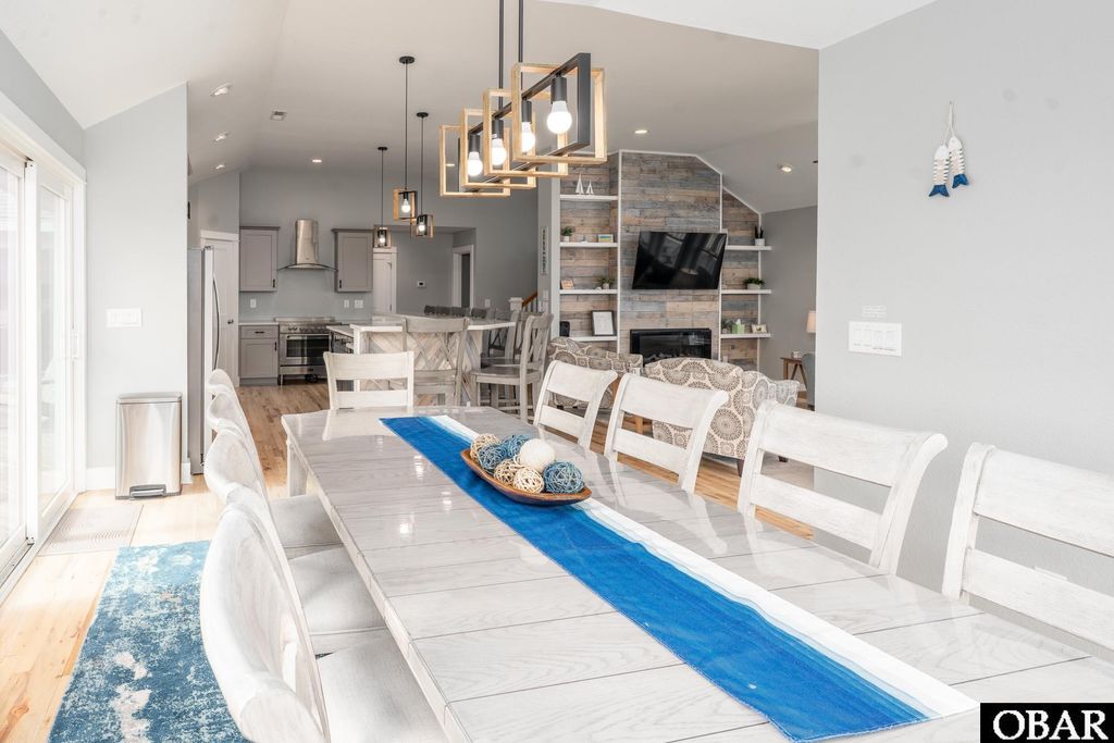 Image 14 of property listing at 2364 Sandfiddler Road Lot 6, Corolla, NC 27927