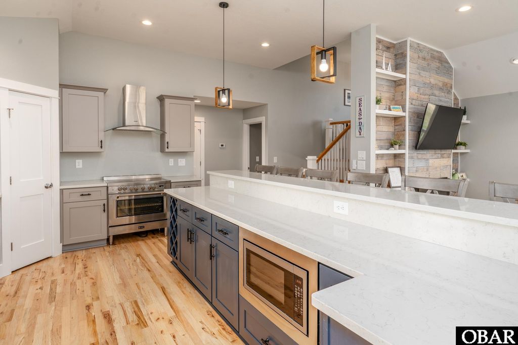 Image 9 of property listing at 2364 Sandfiddler Road Lot 6, Corolla, NC 27927