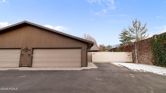 6587 E 1570, Murray, UT 84121