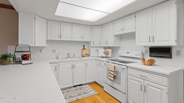 6587 E 1570, Murray, UT 84121