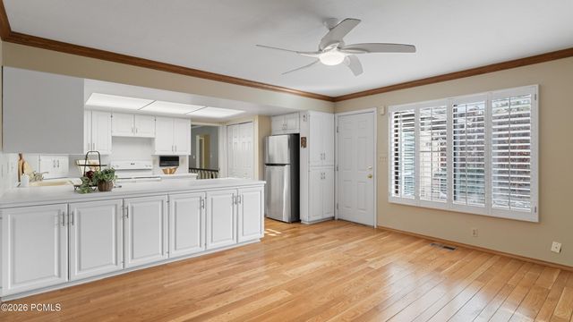 6587 E 1570, Murray, UT 84121