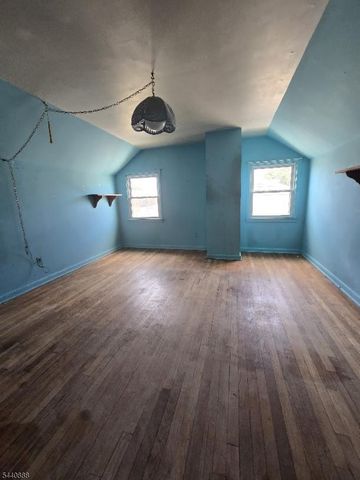 193 Union Ave, Wood-ridge Boro, NJ 07075