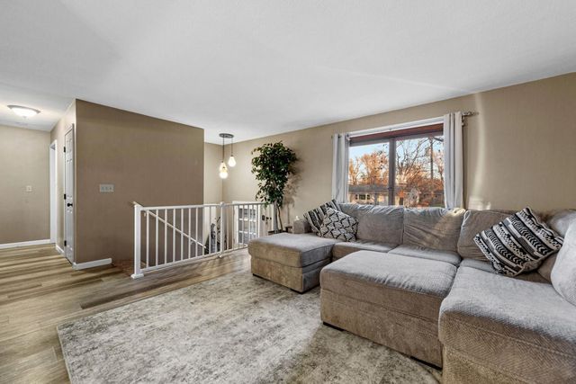 2059 Roe Crest Drive, North Mankato, MN 56003