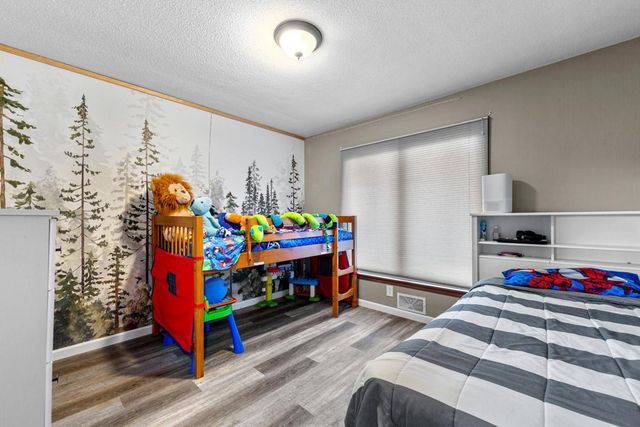 2059 Roe Crest Drive, North Mankato, MN 56003