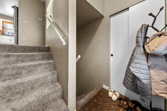 2059 Roe Crest Drive, North Mankato, MN 56003