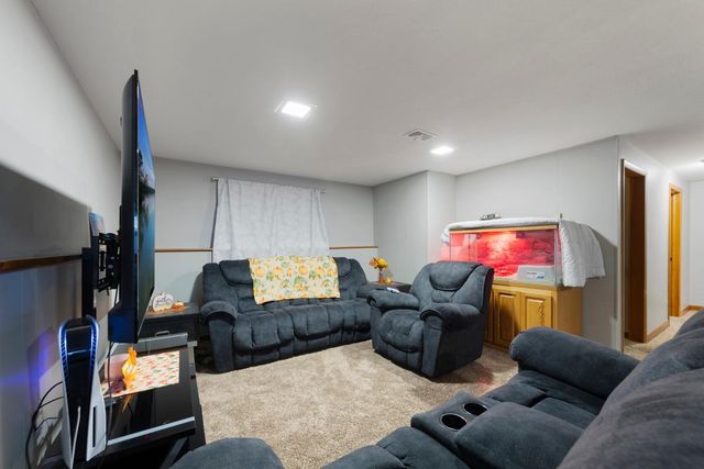 2059 Roe Crest Drive, North Mankato, MN 56003