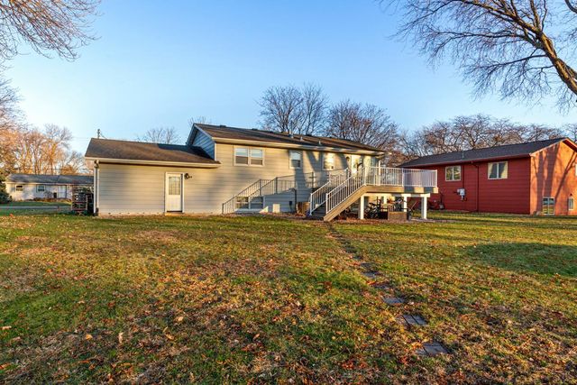 2059 Roe Crest Drive, North Mankato, MN 56003