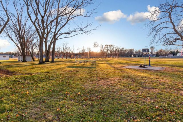 2059 Roe Crest Drive, North Mankato, MN 56003