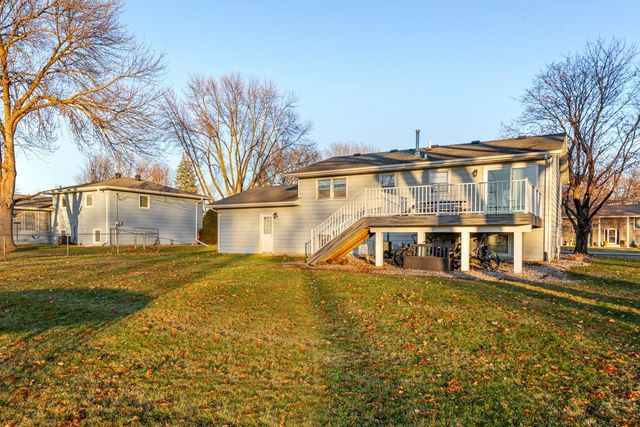 2059 Roe Crest Drive, North Mankato, MN 56003