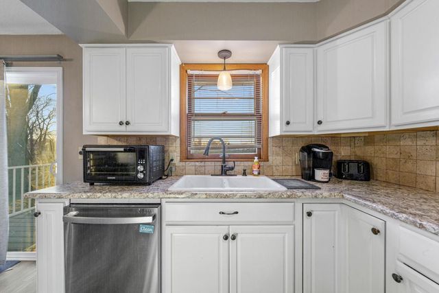 2059 Roe Crest Drive, North Mankato, MN 56003