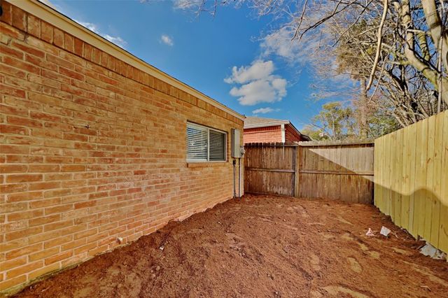 2127 Jamara Lane, Houston, TX 77077