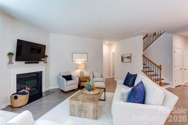 13033 Cinnamon Fern Lane, Charlotte, NC 28227