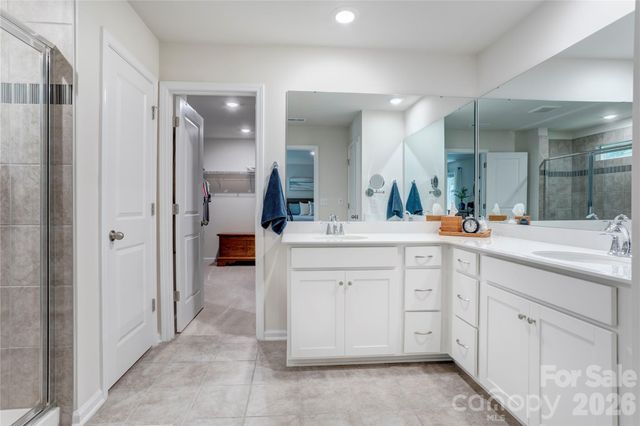 13033 Cinnamon Fern Lane, Charlotte, NC 28227