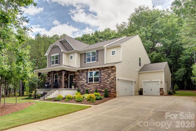 13033 Cinnamon Fern Lane, Charlotte, NC 28227