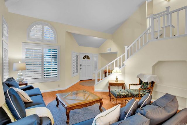 32384 Corte Santa Catalina, Temecula, CA 92592