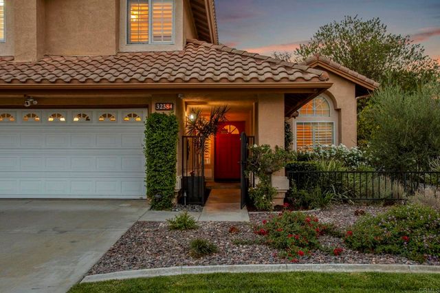 32384 Corte Santa Catalina, Temecula, CA 92592