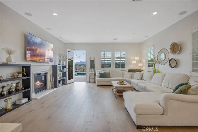 26464 Township, Saugus, CA 91350