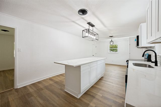 1112 Karla Drive, Hurst, TX 76053