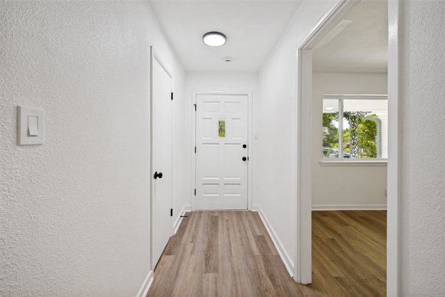 1112 Karla Drive, Hurst, TX 76053