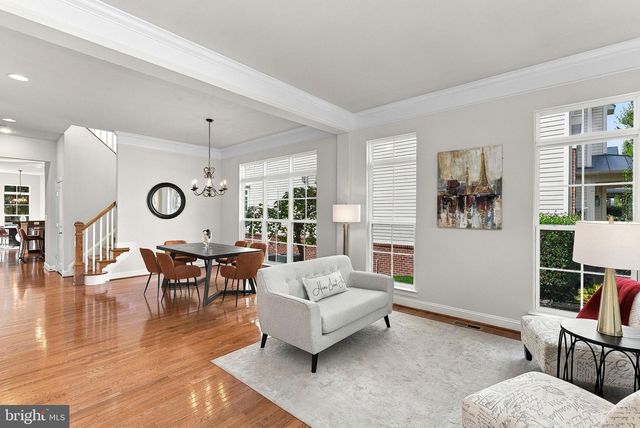 42755 CHATELAIN CIR, Brambleton, VA 20148