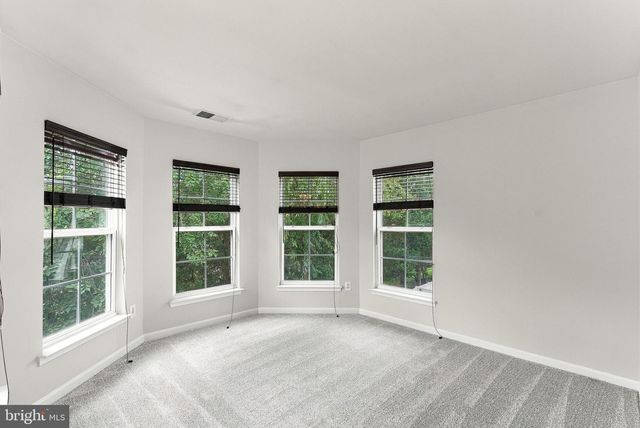 42755 CHATELAIN CIR, Brambleton, VA 20148