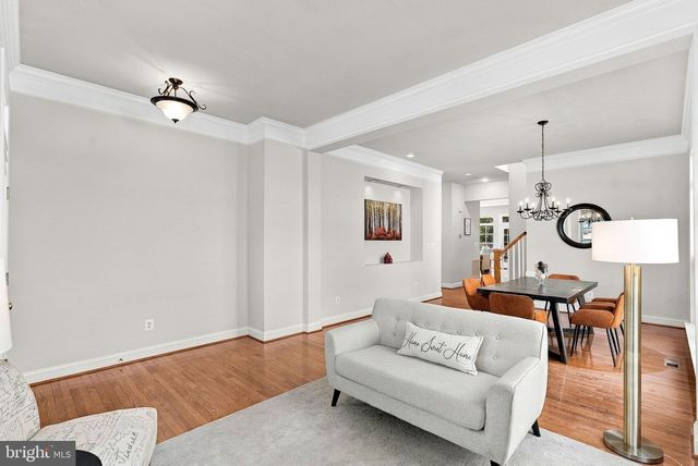 42755 CHATELAIN CIR, Brambleton, VA 20148