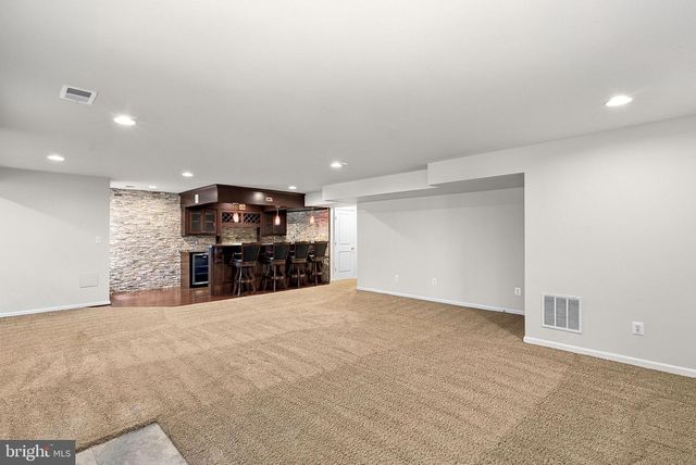 42755 CHATELAIN CIR, Brambleton, VA 20148