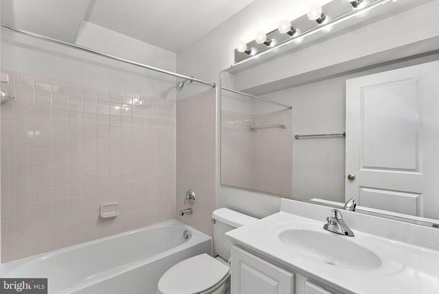 42755 CHATELAIN CIR, Brambleton, VA 20148