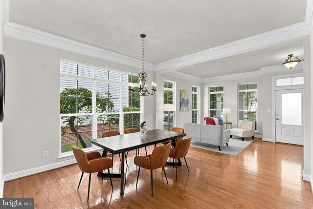 42755 CHATELAIN CIR, Brambleton, VA 20148