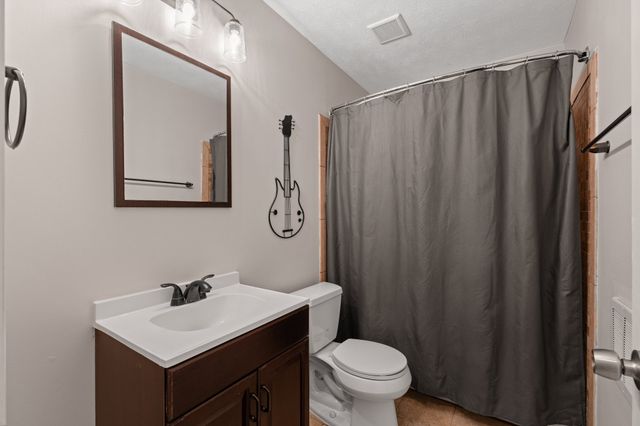 3712 Creston Ct, Hermitage, TN 37076