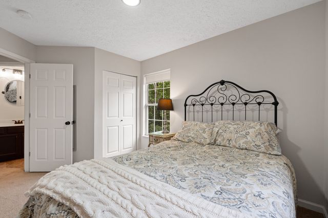 3712 Creston Ct, Hermitage, TN 37076