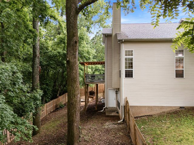 3712 Creston Ct, Hermitage, TN 37076