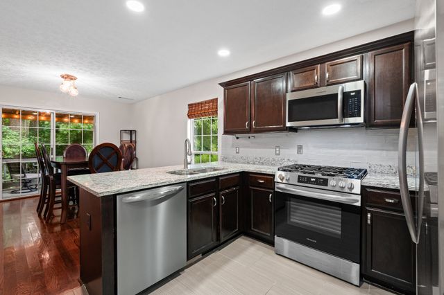 3712 Creston Ct, Hermitage, TN 37076