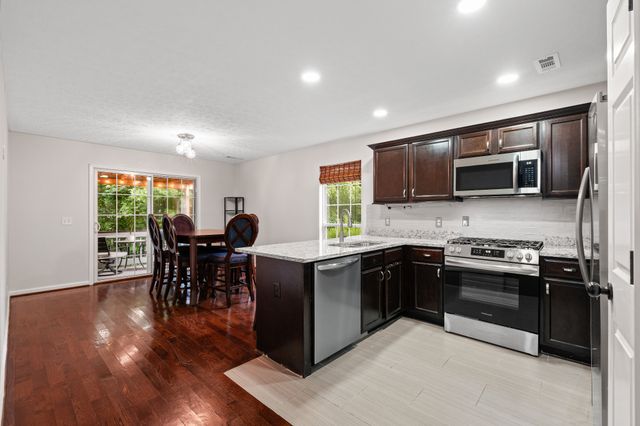 3712 Creston Ct, Hermitage, TN 37076