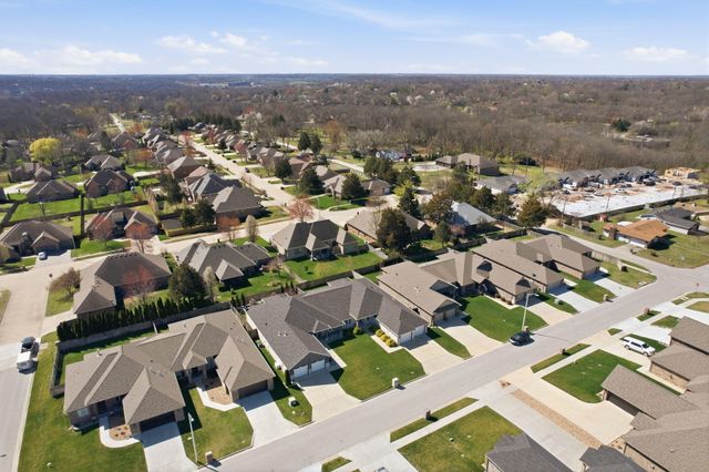 2390 E Cardinal Street, Springfield, MO 65804