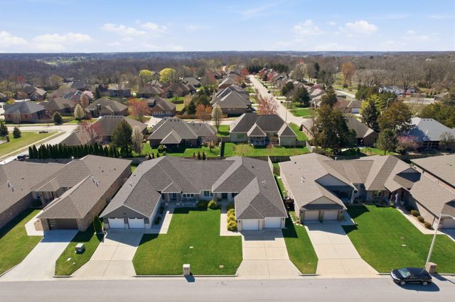 2390 E Cardinal Street, Springfield, MO 65804