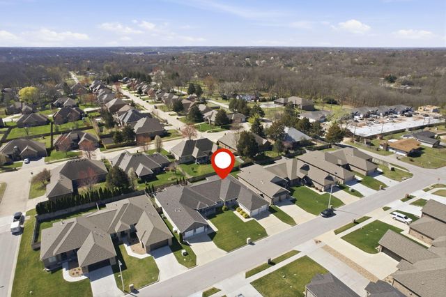 2390 E Cardinal Street, Springfield, MO 65804