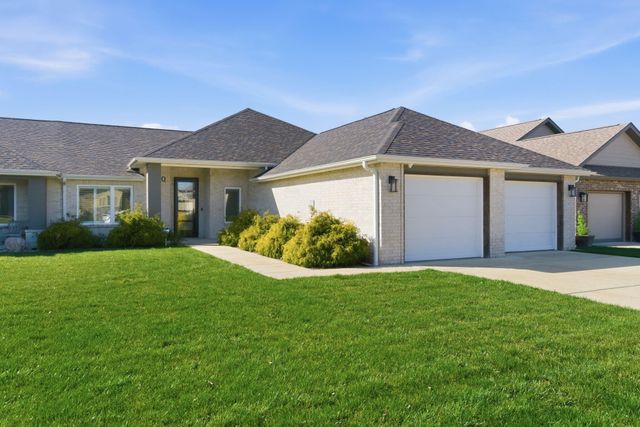 2390 E Cardinal Street, Springfield, MO 65804