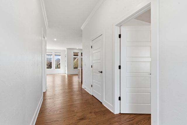 2390 E Cardinal Street, Springfield, MO 65804