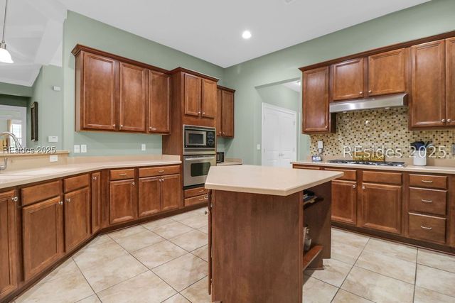 29 Lakes Xing, Bluffton, SC 29910