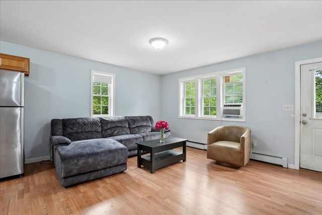 10 Patricia Avenue, Raymond, NH 03077