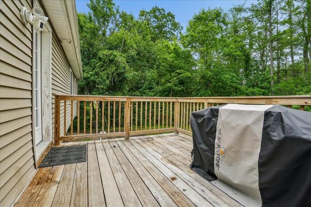 10 Patricia Avenue, Raymond, NH 03077