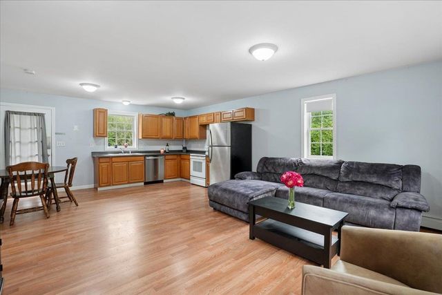 10 Patricia Avenue, Raymond, NH 03077