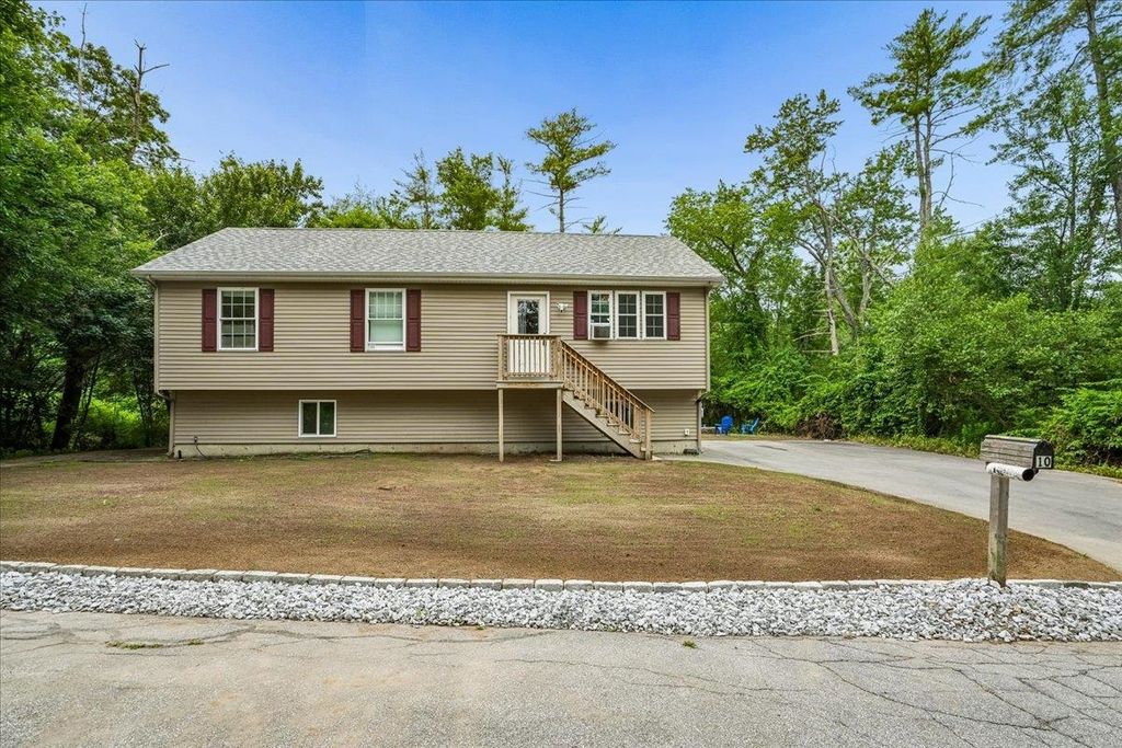 10 Patricia Avenue, Raymond, NH 03077