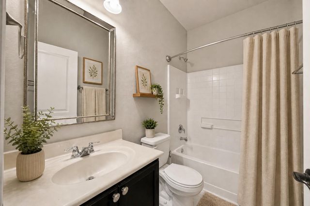 8110 Running Brook Lane, Rosenberg, TX 77469